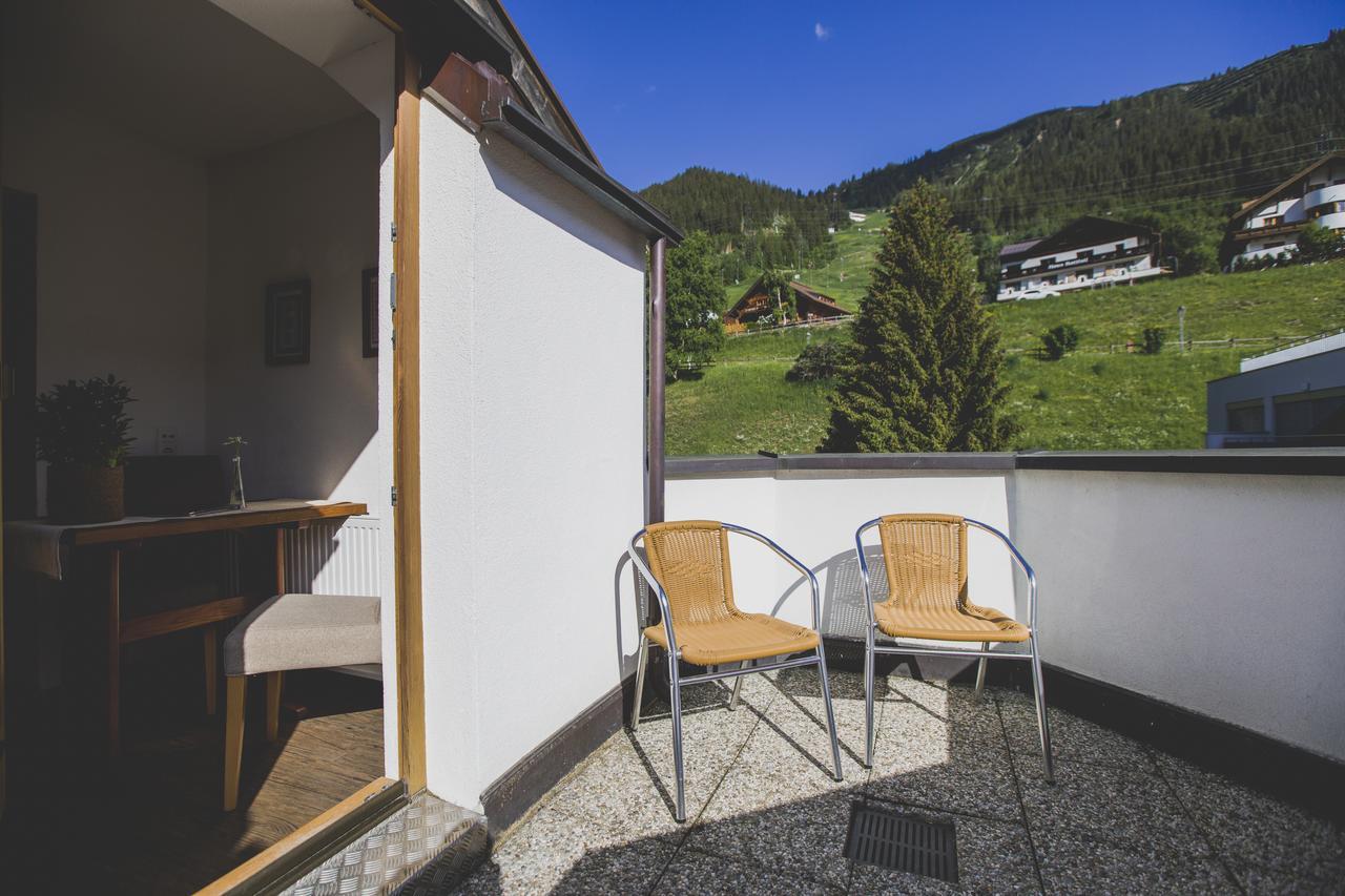 Hotel Montfort Sankt Anton am Arlberg Exterior photo